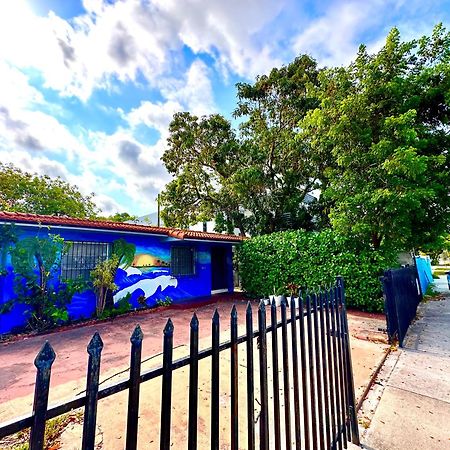 Miami House Hotel Exterior photo